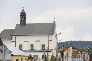 Raport Dnia w Nowej Słupi. Kościół pw. św. Wawrzyńca w Nowej Słupi / Marzena Mąkosa / Radio Kielce