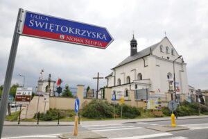 Raport Dnia w Nowej Słupi. Kościół pw. św. Wawrzyńca / Marzena Mąkosa / Radio Kielce