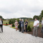 Uroczyste otwarcie Ogrodu Botanicznego. Na zdjęciu po lewej: Wojciech Lubawski, prezydent Kielc  / Marzena Mąkosa / Radio Kielce