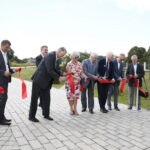 Uroczyste otwarcie Ogrodu Botanicznego. Przecięcie wstęgi / Marzena Mąkosa / Radio Kielce