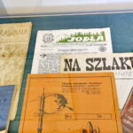 Harcerskie 100 lat. Wystawa z okazji 100 rocznicy utworzenia Związku Harcerstwa Polskiego ze zbiorów Wojewódzkiej Biblioteki Publicznej im. Witolda Gombrowicza w Kielcach oraz kolekcji Danuty i Andrzeja Rembalskich / Marzena Mąkosa / Radio Kielce