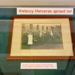 Harcerskie 100 lat. Wystawa z okazji 100 rocznicy utworzenia Związku Harcerstwa Polskiego ze zbiorów Wojewódzkiej Biblioteki Publicznej im. Witolda Gombrowicza w Kielcach oraz kolekcji Danuty i Andrzeja Rembalskich / Marzena Mąkosa / Radio Kielce