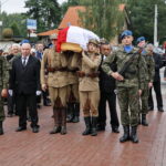 Pogrzeb zamordowanego Romana Mojeckiego ps. "Róg" / Marzena Mąkosa / Radio Kielce