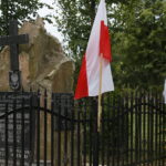 Uroczystości poświęcone 75. rocznicy śmierci pięciu partyzantów z oddziału „Wybranieccy” / Marzena Mąkosa / Radio Kielce