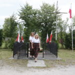 Uroczystości poświęcone 75. rocznicy śmierci pięciu partyzantów z oddziału „Wybranieccy” / Marzena Mąkosa / Radio Kielce