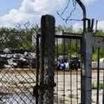 Składowisko niebezpiecznych odpadów w Nowinach przy ulicy Perłowej / Marzena Mąkosa / Radio Kielce