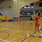 Trening piłkarek ręcznych w Hali Legionów / Marzena Mąkosa / Radio Kielce