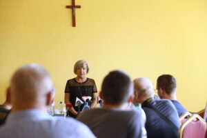 Konferencja prasowa MPK. Na zdjęciu: Elżbieta Śreniawska - prezes MPK / Marzena Mąkosa / Radio Kielce