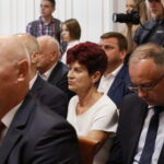 Wręczenie promes na usuwanie skutków klęsk żywiołowych / Marzena Mąkosa / Radio Kielce