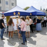 Targi pracy dla młodzieży na Placu Artystów / Marzena Mąkosa / Radio Kielce