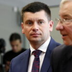 Podpisanie umowy na budowę pierwszego fragmentu obwodnicy Morawicy. Na zdjęciu: Łukasz Smółka - szef Gabinetu Politycznego Ministra Infrastruktury / Marzena Mąkosa / Radio Kielce