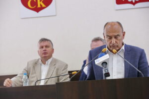 Sesja Rady Miasta. Na zdjęciu od lewej: Władysław Burzawa, radny i Andrzej Sygut, wiceprezydent Kielc / Marzena Mąkosa / Radio Kielce