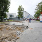 Remont drogi przed wjazdem na teren Szpitala Wojewódzkiego w Kielcach / Marzena Mąkosa / Radio Kielce