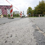 Remont drogi przed wjazdem na teren Szpitala Wojewódzkiego w Kielcach / Marzena Mąkosa / Radio Kielce
