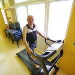 Sala gimnastyczna w Klubie Seniora w Kielcach przy ulicy Żeromskiego / Marzena Mąkosa / Radio Kielce