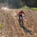 Wyjeżdżamy na tor z lasu / Marzena Mąkosa / Radio Kielce