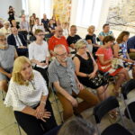 Pokaz albumu fotograficznego "Kaplica Sykstyńska". 3 tomy zawierają fotografie dzieła Michała Anioła / Marzena Mąkosa / Radio Kielce