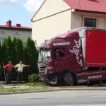 Ostrowiec Św. TIR wjechał w budynek mieszkalny. / Emilia Sitarska / Radio Kielce