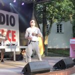 „Koncertowe Lato z Radiem Kielce”. W Parku Miejskim wystąpił raper Michał Sobolewski znany jako „Sobota” / Paweł Solarz / Radio Kielce