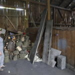 Polacy ratujący Żydów. Nowy Korczyn. Macugowscy. Stodoła Macugowskich, gdzie początkowo ukrywali się Żydzi / Jarosław Kubalski / Radio Kielce