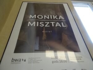 BWA Ostrowiec. Wernisaż wystawy Moniki Misztal / Emilia Sitarska / Radio Kielce