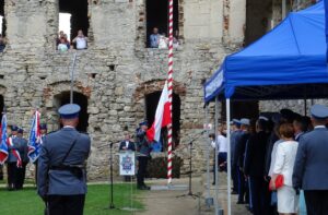 Wojewódzkie Święto Policji na zamku Krzyżtopór w Ujeździe / Emilia Sitarska / Radio Kielce