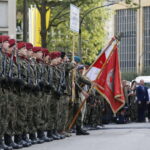 Uroczysty apel na ul. Oleandry / Marzena Mąkosa / Radio Kielce