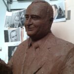 Pomnik Przemysława Gosiewskiego, który stanie przy ulicy Warszawskiej / Komitet społeczny budowy pomnika Przemysława Gosiewskiego