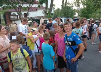 Dzieci rolników z powiatów kieleckiego i opatowskiego wróciły z kolonii / Emilia Sitarska / Radio Kielce