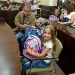 48 dzieci otrzymało „Energetyczne tornistry” wraz z wyposażeniem od spółki PGE oddział Elektrociepłownia Kielce / Iwona Murawska / Radio Kielce