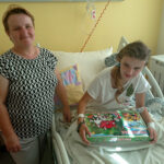 Żołnierze z Centrum Przygotowań do Misji Zagranicznych odwiedzili pacjentów Centrum Pediatrii w Wojewódzkim Szpitalu Zespolonym / Iwona Murawska / Radio Kielce