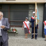 Wojewódzkie obchodów 38. rocznicy powstania "Solidarności". Złożenie kwiatów przed tablicą upamiętniającą strajki pracowników CHEMAR-u / Mateusz Kaczmarczyk / Radio Kielce