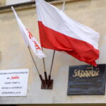 Wojewódzkie obchodów 38. rocznicy powstania "Solidarności". Złożenie kwiatów przed tablicą upamiętniającą strajki pracowników CHEMAR-u / Mateusz Kaczmarczyk / Radio Kielce