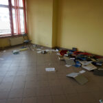 Sesja zdjęciowa na dworcu autobusowym / Mateusz Kaczmarczyk / Radio Kielce