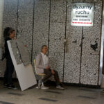 Sesja zdjęciowa na dworcu autobusowym / Mateusz Kaczmarczyk / Radio Kielce