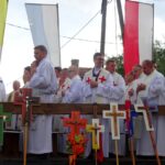 Wiślica. Msza święta inaugurująca 37. Kielecką Pieszą Pielgrzymkę na Jasną Górę / Kamil Włosowicz / Radio Kielce