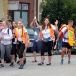 37. Kielecka Piesza Pielgrzymka wyruszyła z Wiślicy na Jasną Górę / Kamil Włosowicz / Radio Kielce