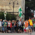 37. Kielecka Piesza Pielgrzymka wyruszyła z Wiślicy na Jasną Górę / Kamil Włosowicz / Radio Kielce