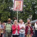 37. Kielecka Piesza Pielgrzymka wyruszyła z Wiślicy na Jasną Górę / Kamil Włosowicz / Radio Kielce