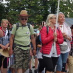 37. Kielecka Piesza Pielgrzymka wyruszyła z Wiślicy na Jasną Górę / Kamil Włosowicz / Radio Kielce