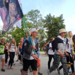 37. Kielecka Piesza Pielgrzymka wyruszyła z Wiślicy na Jasną Górę / Kamil Włosowicz / Radio Kielce