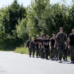 Marsz Szlakiem I Kompanii Kadrowej - piechurzy pokonują trasę ze Słomnik do Miechowa / Karol Wójcik / Radio Kielce