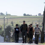 Marsz Szlakiem I Kompanii Kadrowej - piechurzy pokonują trasę ze Słomnik do Miechowa / Karol Wójcik / Radio Kielce