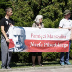 Marsz Szlakiem I Kompanii Kadrowej - piechurzy dotarli do Miechowa / Karol Wójcik / Radio Kielce