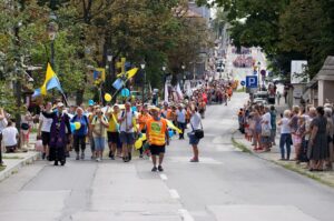 Kielce. Mieszkańcy miasta powitali uczestników 37. Pieszej Pielgrzymki Diecezji Kieleckiej na Jasną Górę / Karol Wójcik / Radio Kielce