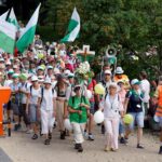 Kielce. Mieszkańcy miasta powitali uczestników 37. Pieszej Pielgrzymki Diecezji Kieleckiej na Jasną Górę / Karol Wójcik / Radio Kielce