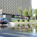 Kielce. Zalana jezdnia na skrzyżowaniu ulic Kaczorowskiego i Radiowej / Karol Żak / Radio Kielce