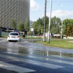Kielce. Zalana jezdnia na skrzyżowaniu ulic Kaczorowskiego i Radiowej / Karol Żak / Radio Kielce