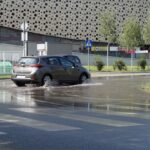 Kielce. Zalana jezdnia na skrzyżowaniu ulic Kaczorowskiego i Radiowej / Karol Żak / Radio Kielce