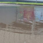 Kielce. Zalana jezdnia na skrzyżowaniu ulic Kaczorowskiego i Radiowej / Karol Żak / Radio Kielce